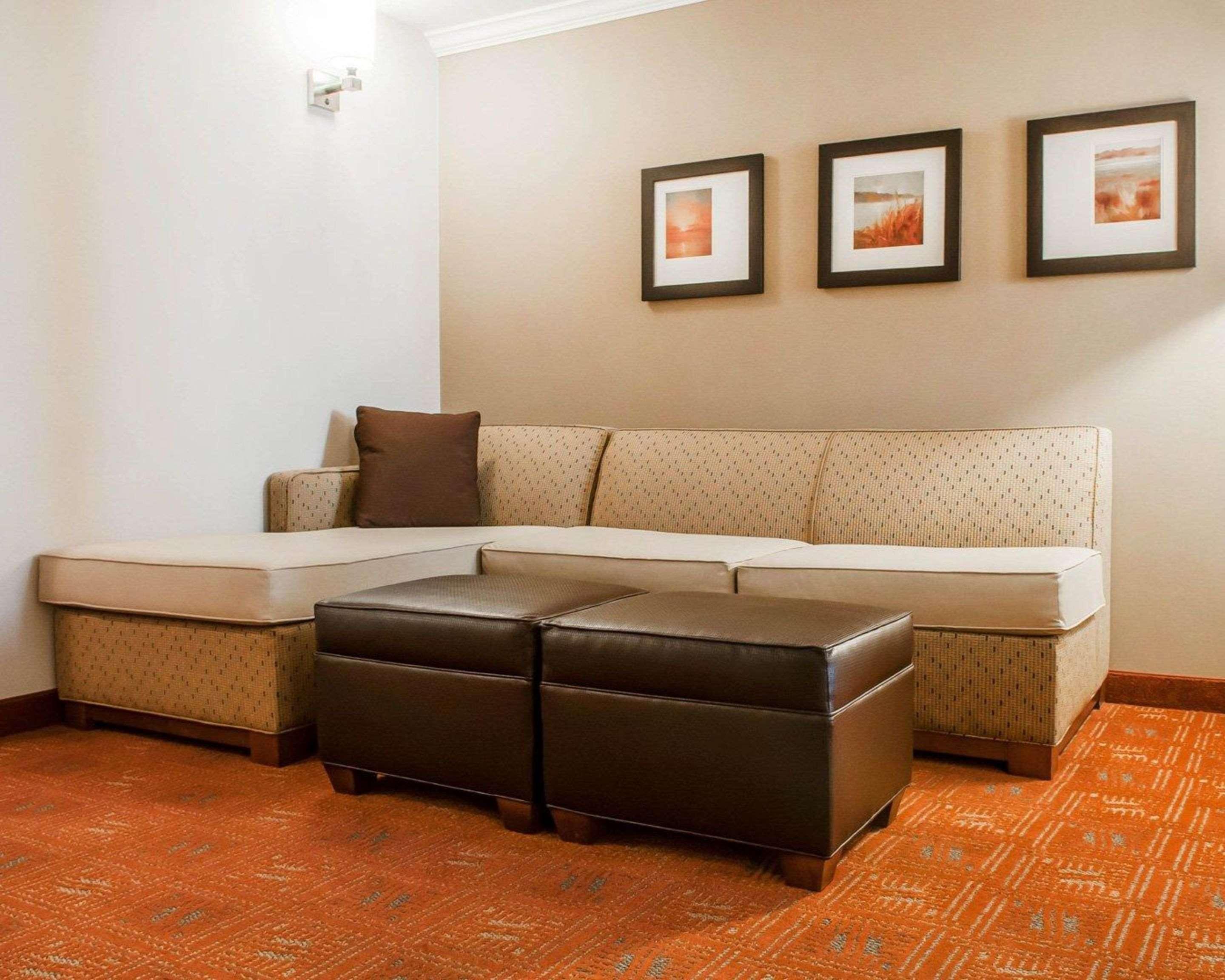 Comfort Suites Farmington Eksteriør billede